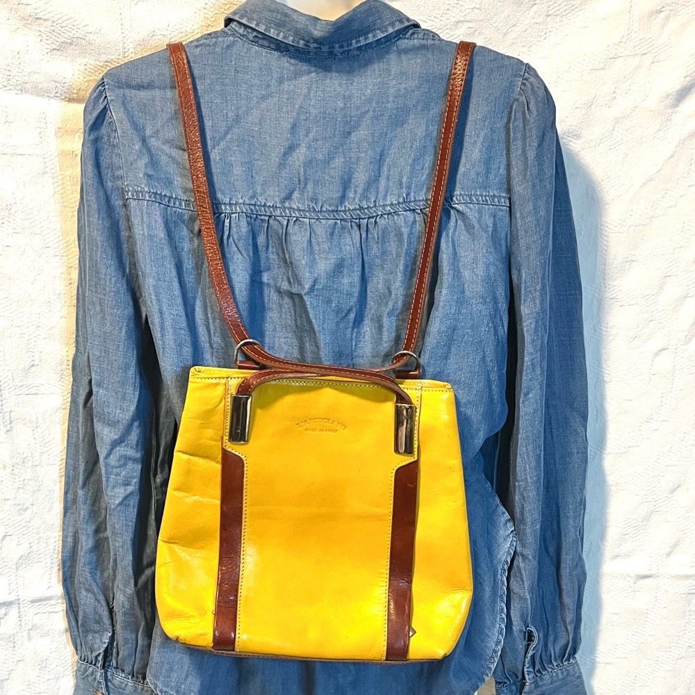 L'Artigiano Leather Convertible Bag